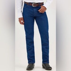 NWOT Wrangler Cowboy Cut Jeans in Prewashed Indigo - Size 36 x 32